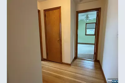 207 Graphic Boulevard, Bergenfield, NJ 07621 - Photo 10