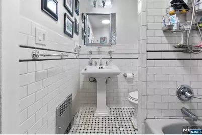 330 Simons Avenue, Hackensack, NJ 07601 - Photo 36