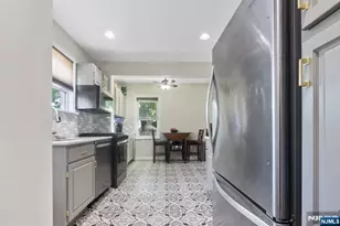 330 Simons Ave, Hackensack, NJ 07601 - Photo 18