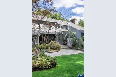 22 Angela Court, Woodcliff Lake, NJ 07677 - Photo 6