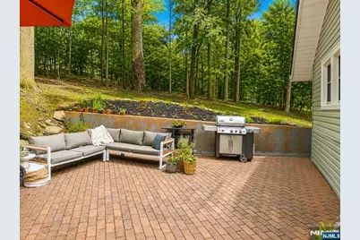 90 Highland Street, Park Ridge, NJ 07656 - Photo 20