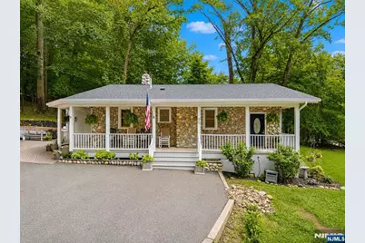 90 Highland Street, Park Ridge, NJ 07656 - Photo 4