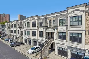 20 Marquis Ct, Edgewater, NJ 07020 - Photo 34
