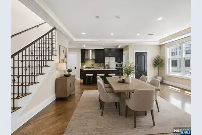 20 Marquis Court, Edgewater, NJ 07020 - Photo 4