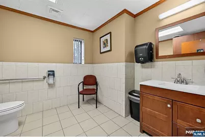 55 Paramus, Paramus, NJ 07652 - Photo 30