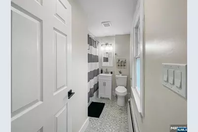 81 Franklin Road, Teaneck Township, NJ 07666 - Photo 18