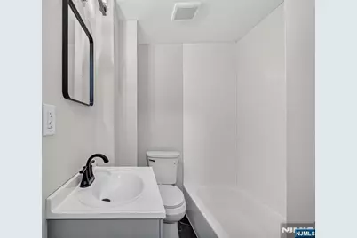 265-267 Sanford Street, East Orange, NJ 07018 - Photo 8