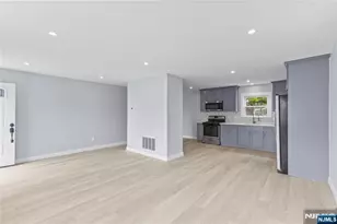 97 Cedar Hill Ave, Belleville, NJ 07109 - Photo 10