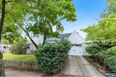 633 Prospect Avenue, Ridgefield, NJ 07657 - Photo 10