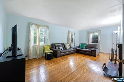 633 Prospect Avenue, Ridgefield, NJ 07657 - Photo 8