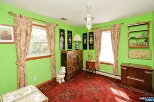 12-17 Roosevelt Pl, Fair Lawn, NJ 07410 - Photo 8