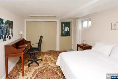 12-17 Roosevelt Place, Fair Lawn, NJ 07410 - Photo 14