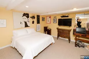 12-17 Roosevelt Pl, Fair Lawn, NJ 07410 - Photo 16