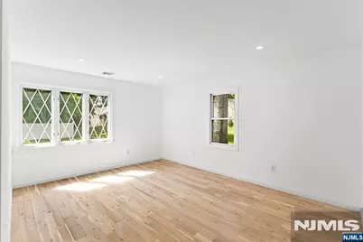 137 Myrtle Avenue, Allendale, NJ 07401 - Photo 22