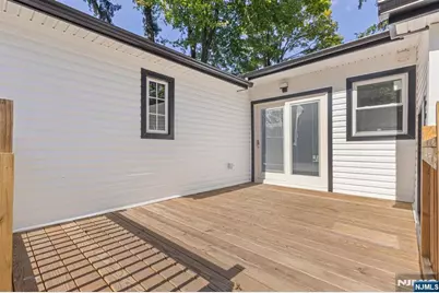 137 Myrtle Avenue, Allendale, NJ 07401 - Photo 10
