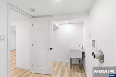 137 Myrtle Avenue, Allendale, NJ 07401 - Photo 34