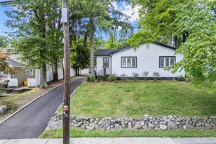 137 Myrtle Ave, Allendale, NJ 07401 - Photo 42