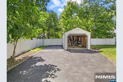 137 Myrtle Avenue, Allendale, NJ 07401 - Photo 38