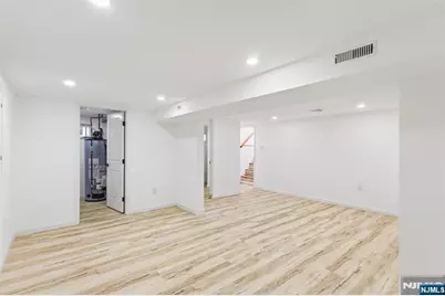 137 Myrtle Avenue, Allendale, NJ 07401 - Photo 26