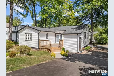 137 Myrtle Avenue, Allendale, NJ 07401 - Photo 40