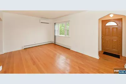 39-39 Brookside Avenue, Fair Lawn, NJ 07410 - Photo 2