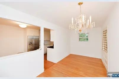 39-39 Brookside Avenue, Fair Lawn, NJ 07410 - Photo 4
