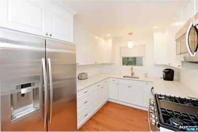 39-39 Brookside Avenue, Fair Lawn, NJ 07410 - Photo 6