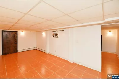 39-39 Brookside Avenue, Fair Lawn, NJ 07410 - Photo 18
