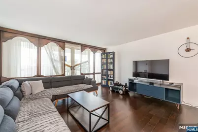 555 North Avenue 4U #4U, Fort Lee, NJ 07024 - Photo 6