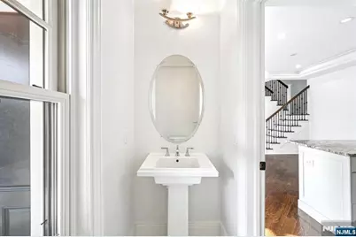 6 Marquis Court, Edgewater, NJ 07020 - Photo 12