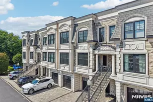 6 Marquis Ct, Edgewater, NJ 07020 - Photo 28