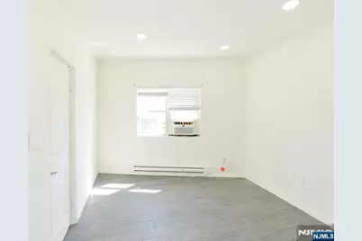 6245 Kennedy Boulevard, North Bergen, NJ 07047 - Photo 4