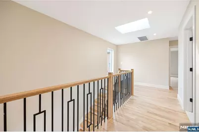 428 Lafayette Avenue, Cliffside Park, NJ 07010 - Photo 36