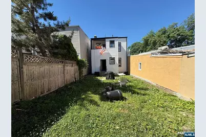 20 Montrose Terrace, Irvington, NJ 07111 - Photo 10