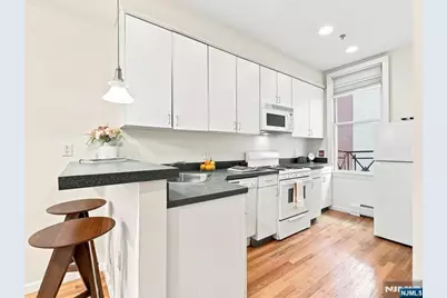 358 3rd Street 3L #3L, Hoboken, NJ 07030 - Photo 4