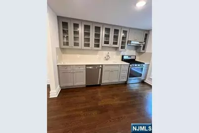 348.5 5th Street, Jersey City, NJ 07302 - Photo 4