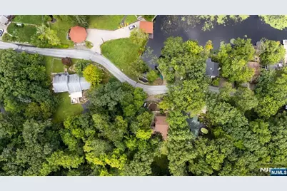 105 Shore Road, Byram Township, NJ 07821 - Photo 32