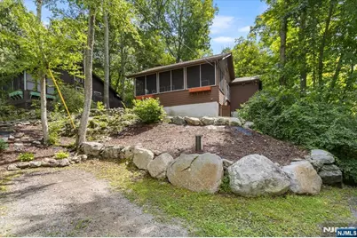 105 Shore Road, Byram Township, NJ 07821 - Photo 4