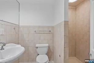 221 54th St, West New York, NJ 07093 - Photo 20