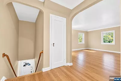 185 E Palisade Avenue D11B #D11B, Englewood, NJ 07631 - Photo 4
