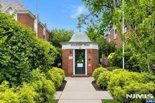 185 E Palisade Ave D11B, Englewood, NJ 07631 - Photo 26
