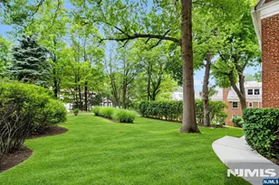 185 E Palisade Ave D11B, Englewood, NJ 07631 - Photo 28