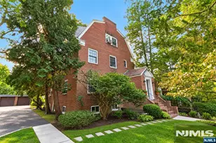 185 E Palisade Ave D11B, Englewood, NJ 07631 - Photo 20