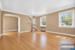 185 E Palisade Ave D11B, Englewood, NJ 07631 - Photo 2