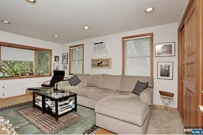 19 S Lyle Avenue, Tenafly, NJ 07670 - Photo 14