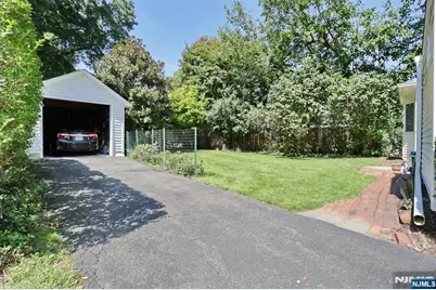 19 S Lyle Avenue, Tenafly, NJ 07670 - Photo 28