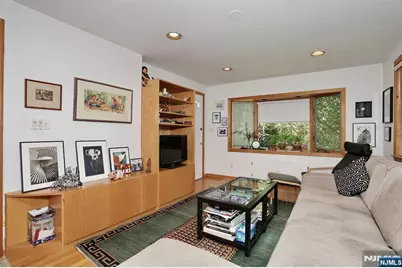 19 S Lyle Avenue, Tenafly, NJ 07670 - Photo 16