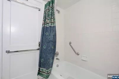 19 S Lyle Avenue, Tenafly, NJ 07670 - Photo 26
