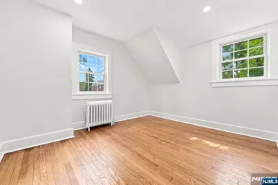 867 River Road, Teaneck Township, NJ 07666 - Photo 30