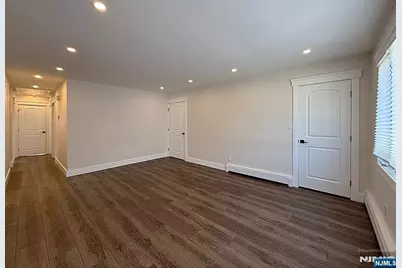 682 Valley Brook Avenue 2 #2, Lyndhurst Township, NJ 07071 - Photo 6